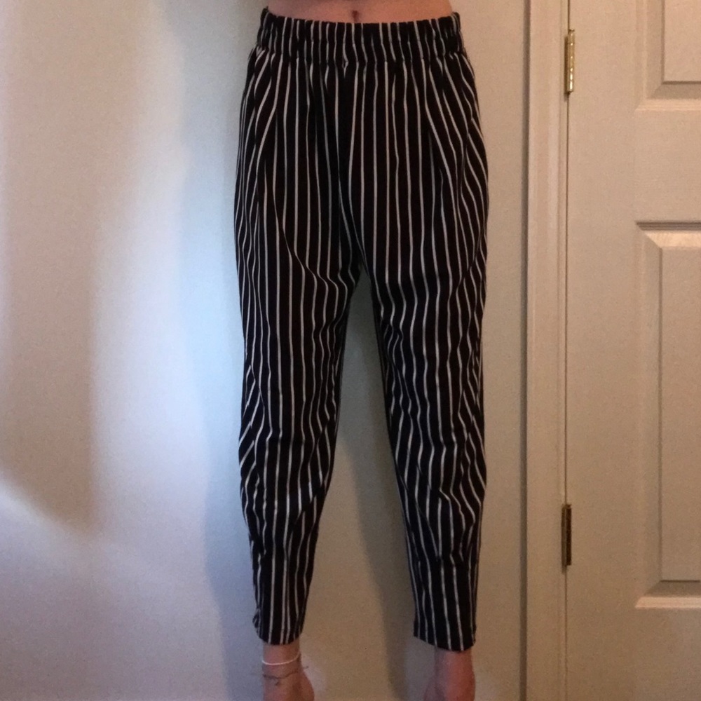 Fashion nova Cropped striped boho pants